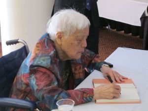  Grace Lee Boggs Photo by Gary Stevens [CC BY 2.0 (http://creativecommons.org/licenses/by/2.0)], via Wikimedia Commons